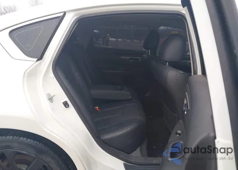 2015 Nissan Altima 3.5 Sl z USA, uszkodzony, nr VIN 1N4BL3AP7FC180135